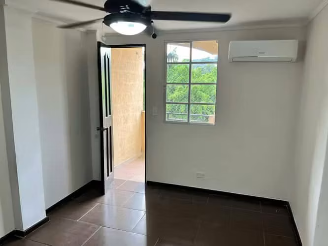 Melissa Foster Luxury alquila apartamento en Albrook. MFR1903