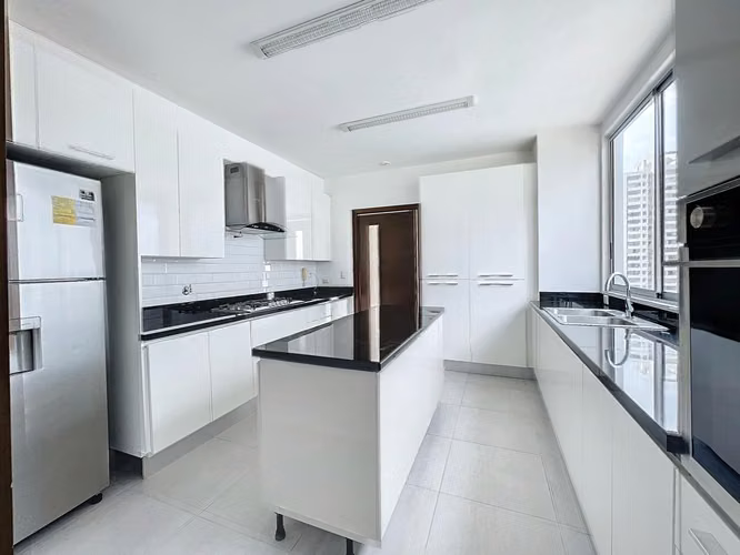 Apartment for sale in PH Jade Tower, San Francisco