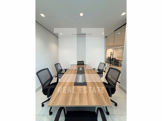 Se Alquila Oficina de 140m2 en Financial Park - Imagen 6