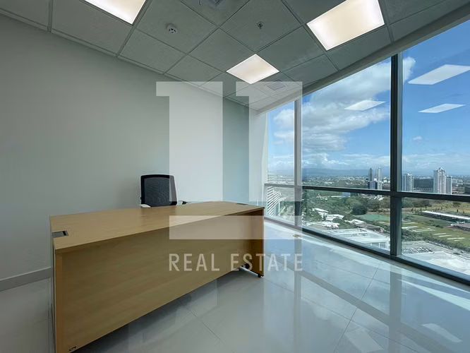 Se Alquila Oficina de 292 m2 en Financial Park - Imagen 7