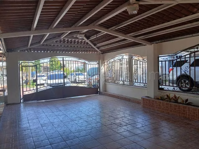 VENTA CASA AMOBLADA EN SAN ANTONIO 27ML180