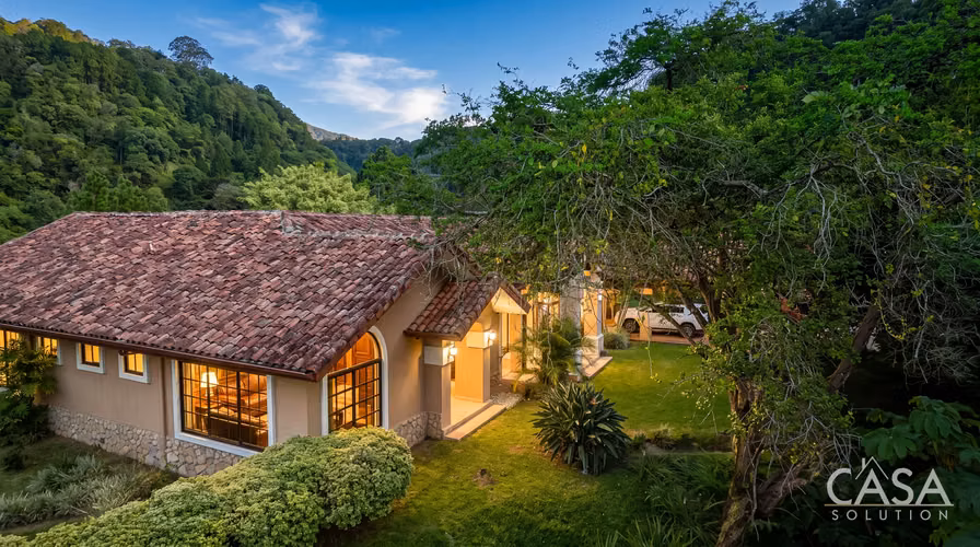 Complejo Familiar de Lujo en Venta en Valle Escondido, Boquete