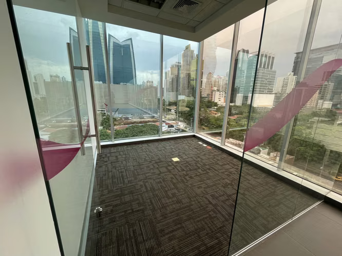 Venta de oficina en PH Office One en Obarrio