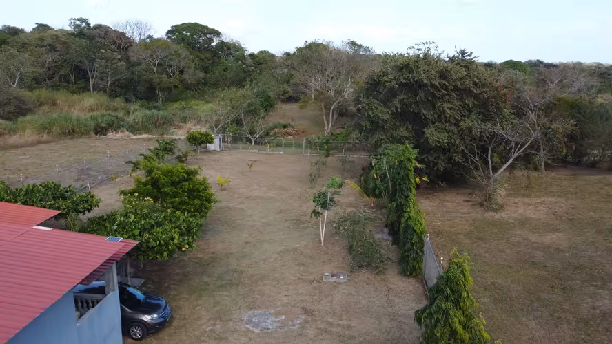 PROPIEDAD EN VENTA CASA DE CAMPO - LAS UVAS DE SAN CARLOS