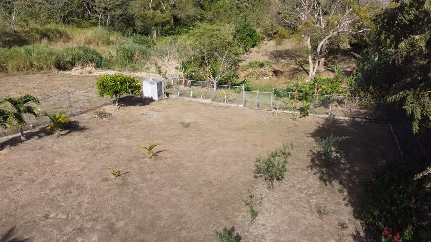 PROPIEDAD EN VENTA CASA DE CAMPO - LAS UVAS DE SAN CARLOS