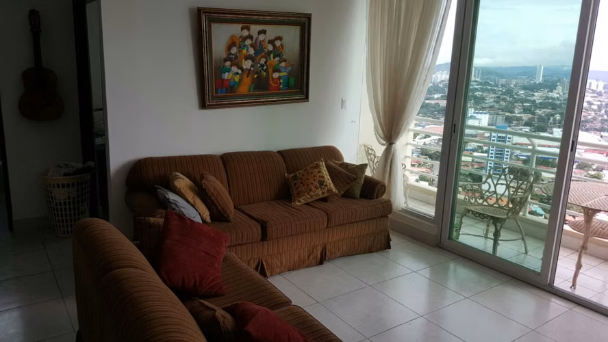 Melissa Foster vende apartamento en PH VIVENDI 300, Edison Park. MFR1907