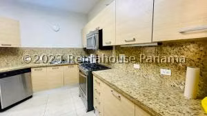 Alquiler de Apartamento con 194m2 en Albrook PH Embassy Village 26-5442