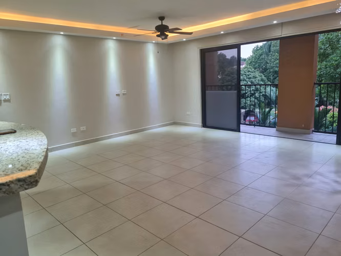 P. H. Embassy Club, Apartamento 3 Hab Modelo Courtyard 1, Clayton