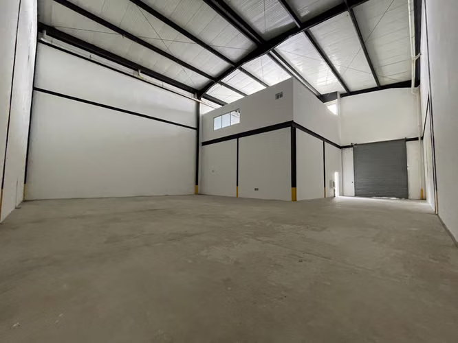 Galleys for rent in Parque Industrial de las Américas