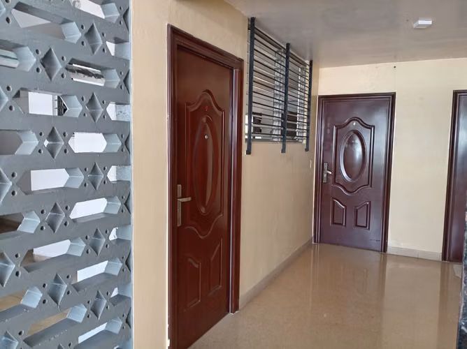 Alquiler apartamento Vía Argentina 1000 **Negociable **