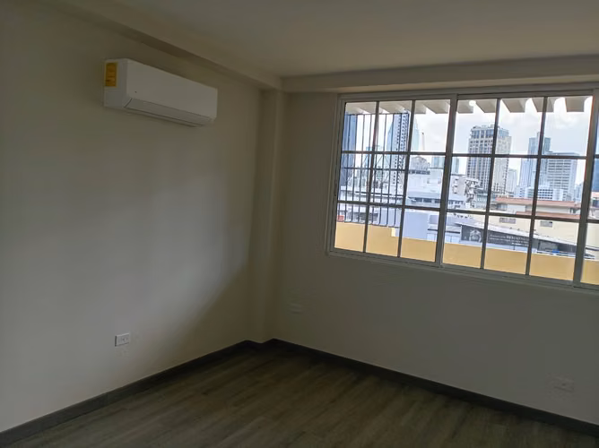 Alquiler apartamento Vía Argentina 1000 **Negociable **