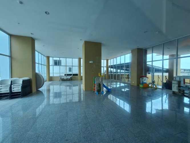 Banco vende Apartamento en PH Keops Tower (un) - Imagen 9
