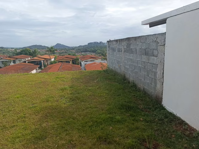 Se vende casa en Brisas del Golf, Arraiján