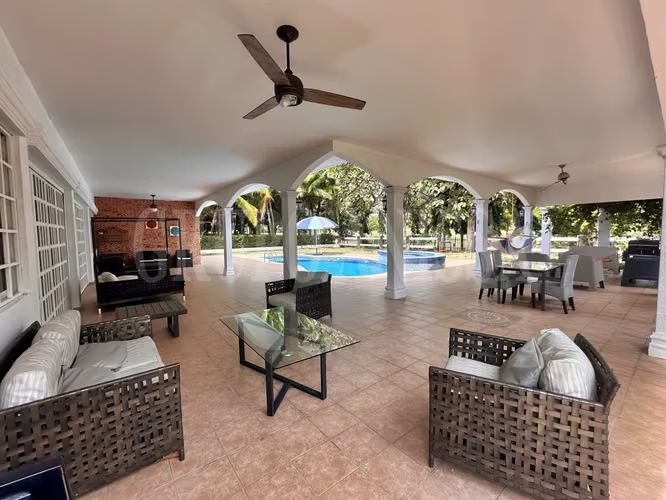 Oportunidad! Se Vende Casa en Coronado Golf con Piscina