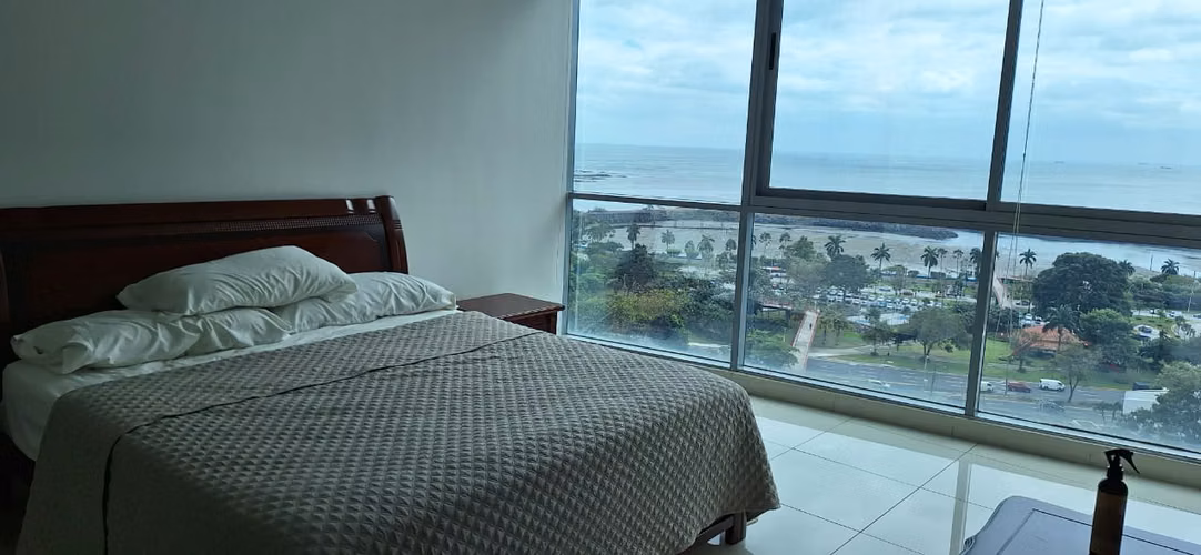 HERMOSO APARTEMENTO VISTA AL MAR PH ALLURE 1 RECAMARA BALCON VISTA AL MAR FULL AMOBLADO - Imagen 8