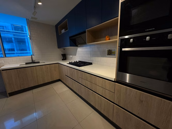 VENDO APARTAMENTO REMODELADO EN OBARRIO PH THE PALM