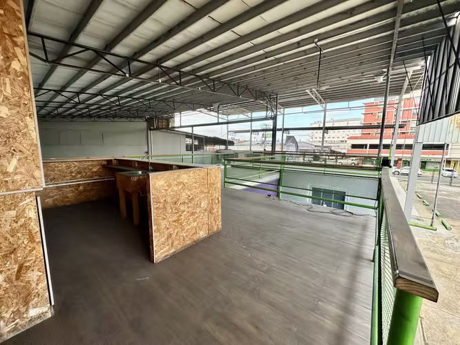 Se alquila local comercial en Transístmica, El Carmen