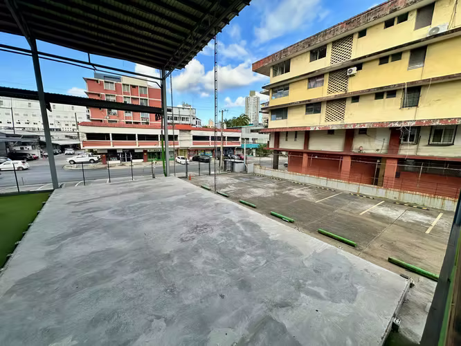 Se alquila local comercial en Transístmica, El Carmen