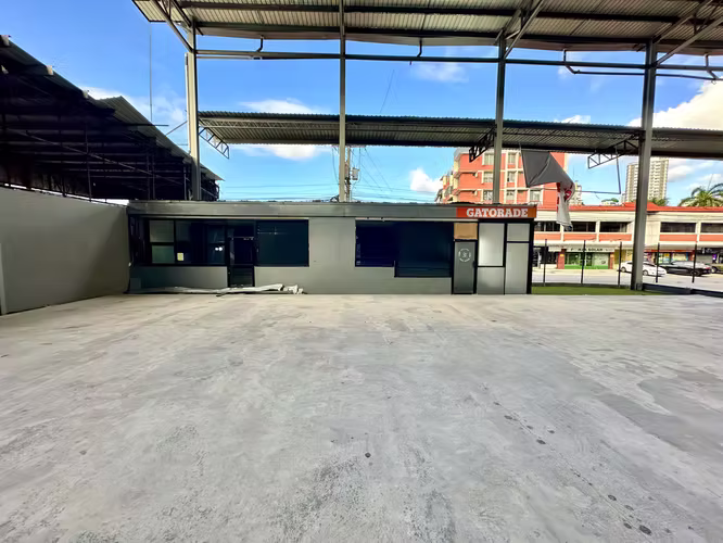 Se alquila local comercial en Transístmica, El Carmen