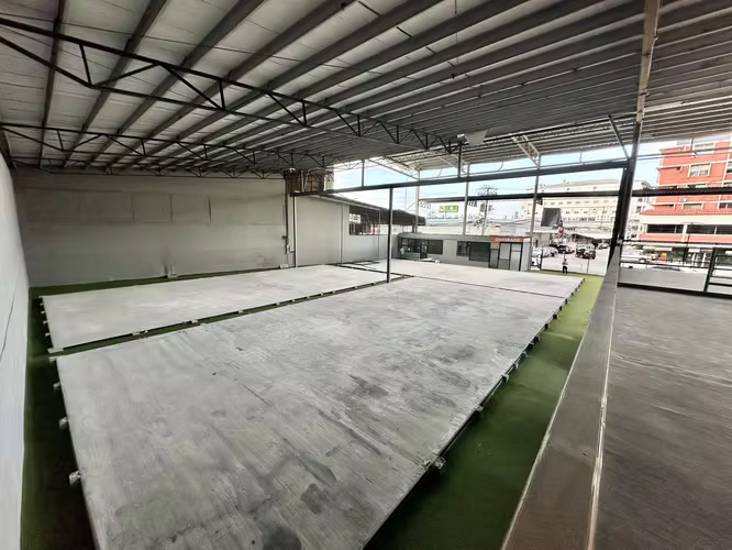 Se alquila local comercial en Transístmica, El Carmen
