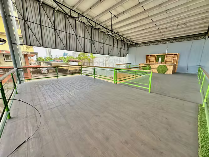 Se alquila local comercial en Transístmica, El Carmen