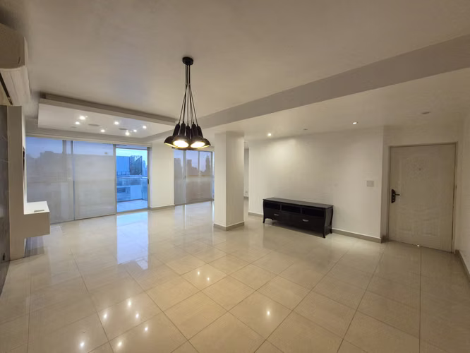 APARTAMENTO EN VENTA CON LINEA BLANCA, PH WINDOW TOWER