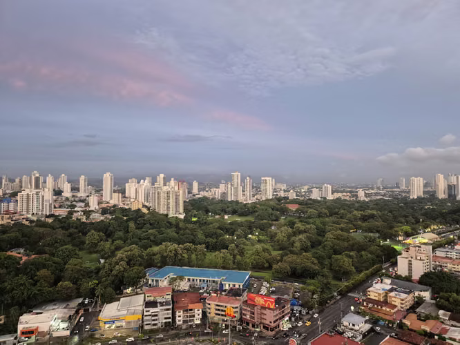 APARTAMENTO EN VENTA CON LINEA BLANCA, PH WINDOW TOWER