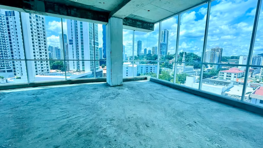 Venta de Local en Obra Gris Para Oficinas. Ph Molon Tower