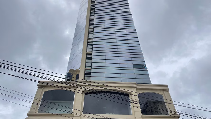 Venta de Local en Obra Gris Para Oficinas. Ph Molon Tower