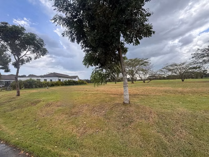 Venta de Lote con vista al lago en Buenaventura
