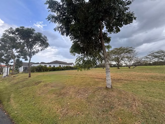Venta de Lote con vista al lago en Buenaventura