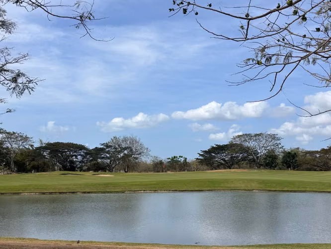Venta de Lote con vista al lago en Buenaventura