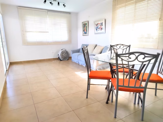Escápate al Paraíso: Casas en Coronado y San Carlos (Con Piscina)