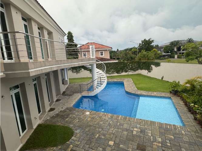 Venta y alquiler de casa piscina y esquina | Magnolia, Costa del este - Imagen 10