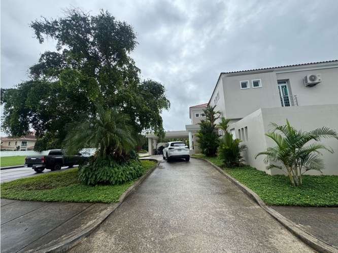 Venta y alquiler de casa piscina y esquina | Magnolia, Costa del este - Imagen 12