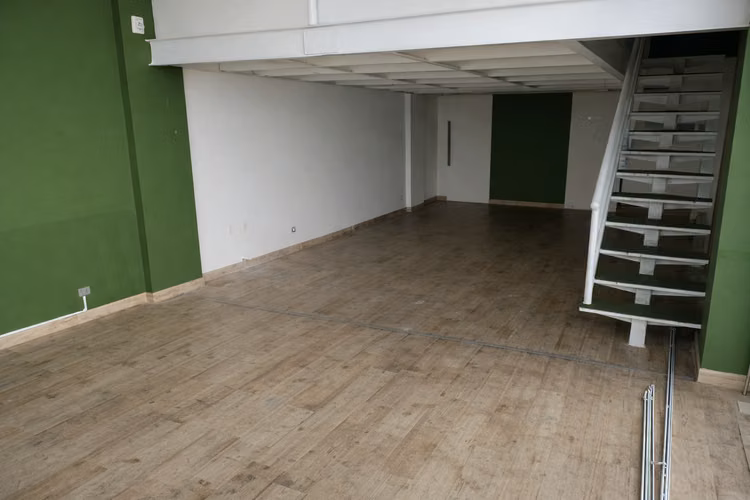 Local comercial | 100 m² | Primer nivel alto | $2,250 - Imagen 2
