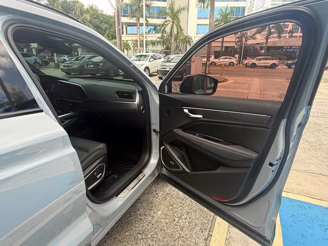 Geely Tugella 2023 - Imagen 10