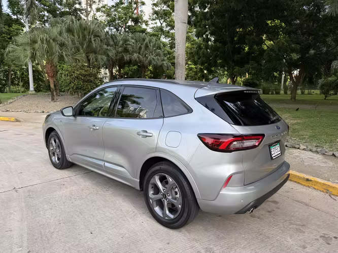 Ford Escape St-Line Edition