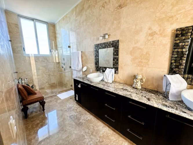 EL EPÍTOME DEL LUJO URBANO: 580 m²  ID 25517
