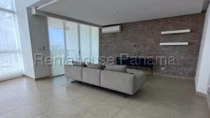 Venta de Apartamento con 158m2 en San Francisco PH Park Loft 26-5604SR