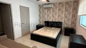 Venta de Apartamento con 158m2 en San Francisco PH Park Loft 26-5604SR