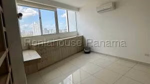 Venta de Apartamento con 158m2 en San Francisco PH Park Loft 26-5604SR