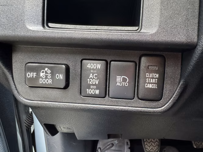 TOYOTA TACOMA 2019