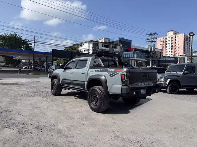 TOYOTA TACOMA 2019