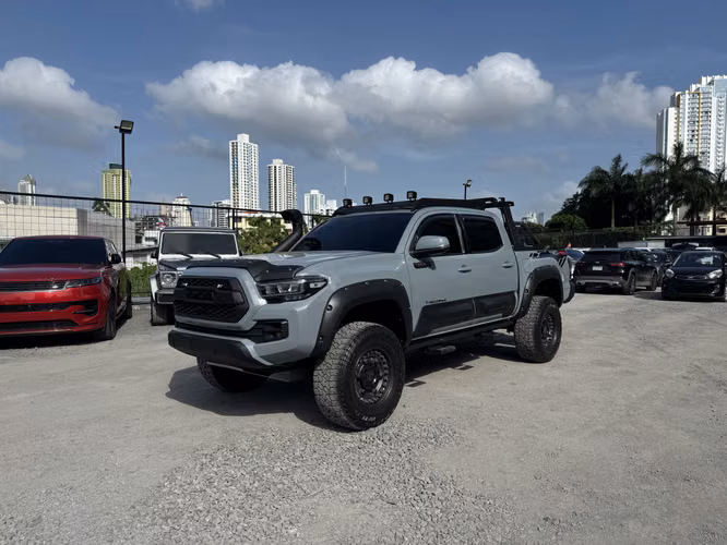 TOYOTA TACOMA 2019