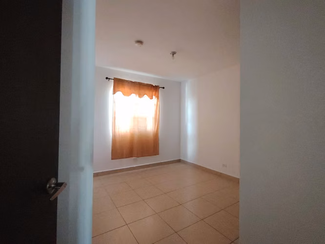 SE VENDE Casa en Bosques del Prado Arraiján ¡Patio y Seguridad! NEGOCIABLE
