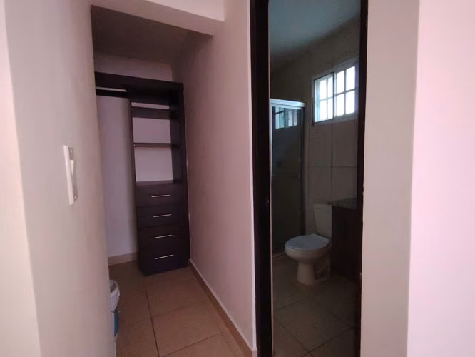 SE VENDE Casa en Bosques del Prado Arraiján ¡Patio y Seguridad! NEGOCIABLE