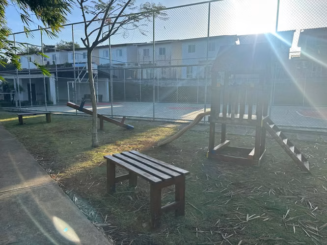 SE VENDE Casa en Bosques del Prado Arraiján ¡Patio y Seguridad! NEGOCIABLE