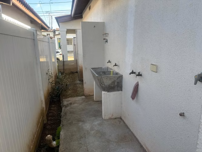 SE VENDE Casa en Bosques del Prado Arraiján ¡Patio y Seguridad! NEGOCIABLE