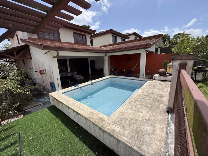 Casa en Venta – PH Mirador del Lago, Las Cumbres